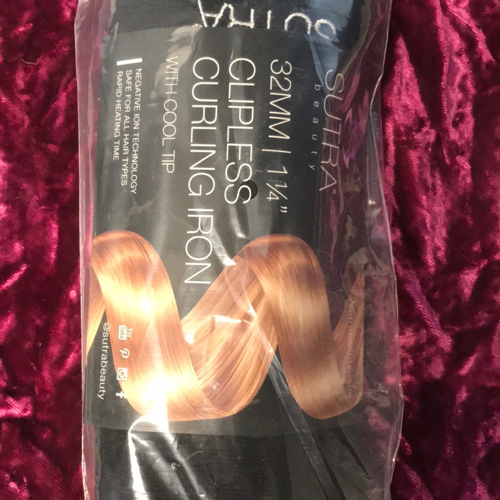 Sutra 32mm clipless curling wand new in package